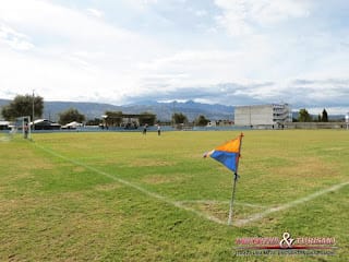 Complejo Deportivo Liga Barrial San Nicolás en Rumiñahui. Canchas de fútbol, vóley y baloncesto para deporte barrial y recreación.#TurismoLocal #DeporteBarrial #ValleDeLosChillos #Rumiñahui #CanchasDeportivas #VidaActiva #RevistaCocoEc