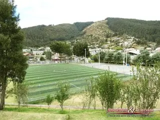 Parque – Complejo Deportivo El Tingo en Quito. Canchas deportivas, cicloruta, senderos y juegos infantiles en el Valle de los Chillos.#TurismoLocal #ParquesQuito #ValleDeLosChillos #ElTingo #DeporteAlAireLibre #VidaActiva #RevistaCocoEc #QuitoCity
